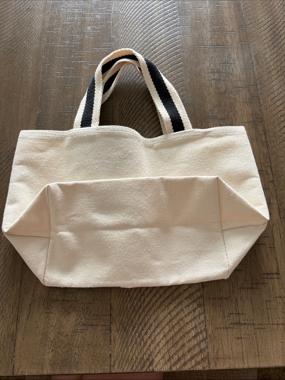 Moomin Cream Canvas Tote Bag with Black Graphic - Picture 3 of 8